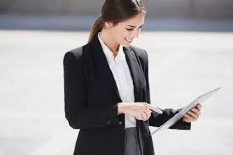 HOSTESS E STEWARD PER EVENTO ALLA NUOVA FIERA DI ROMA