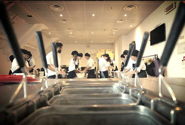 CORSO GRATUITO IN GASTRONOMIA CON TIROCINIO A ROMA