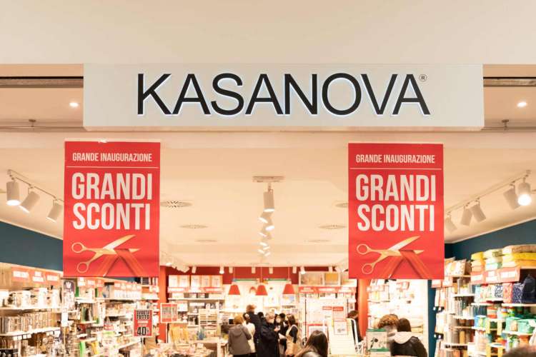 Kasanova cerca addetti vendita, magazzinieri, store manager e visual: opportunit&agrave; anche a Roma